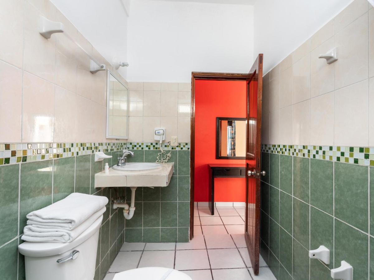 Hotel Costa Azul Chetumal Bagian luar foto