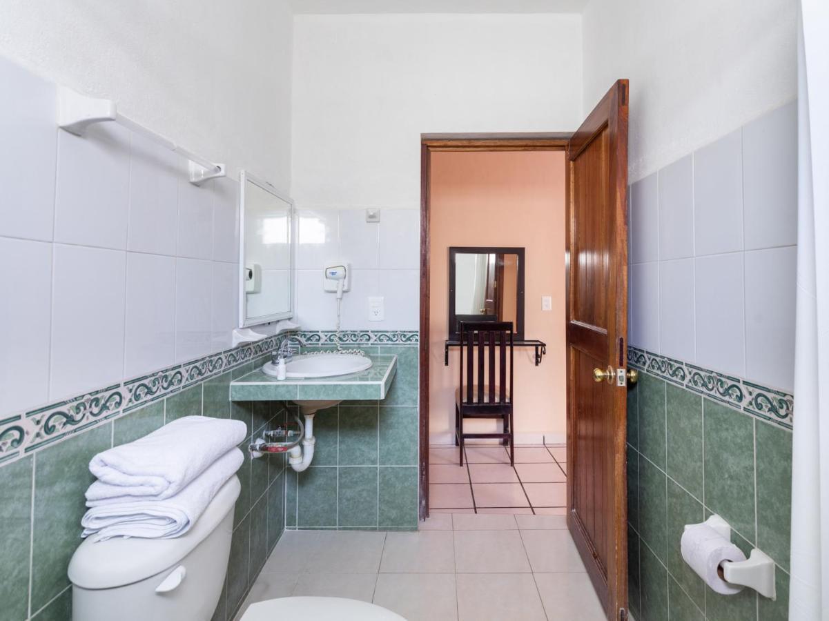 Hotel Costa Azul Chetumal Bagian luar foto